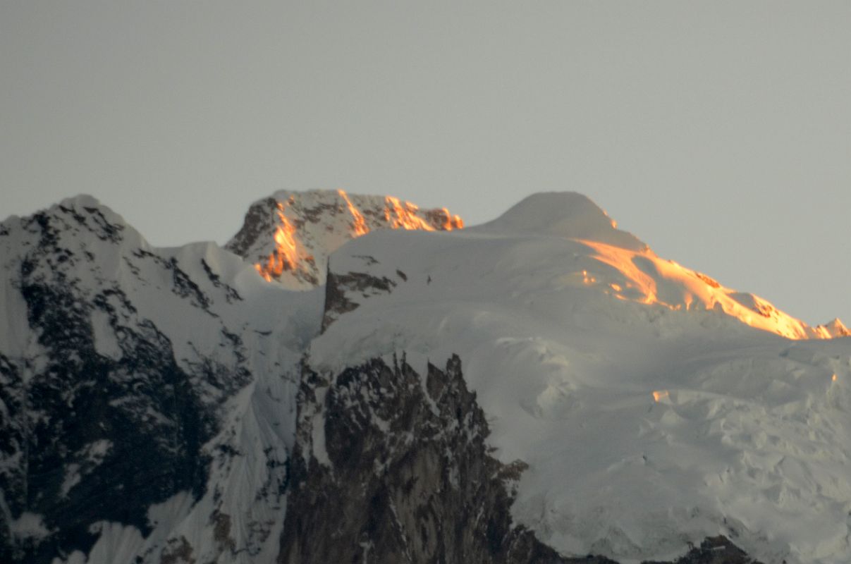 Poon Hill 14 Annapurna I Close Up At Sunrise 